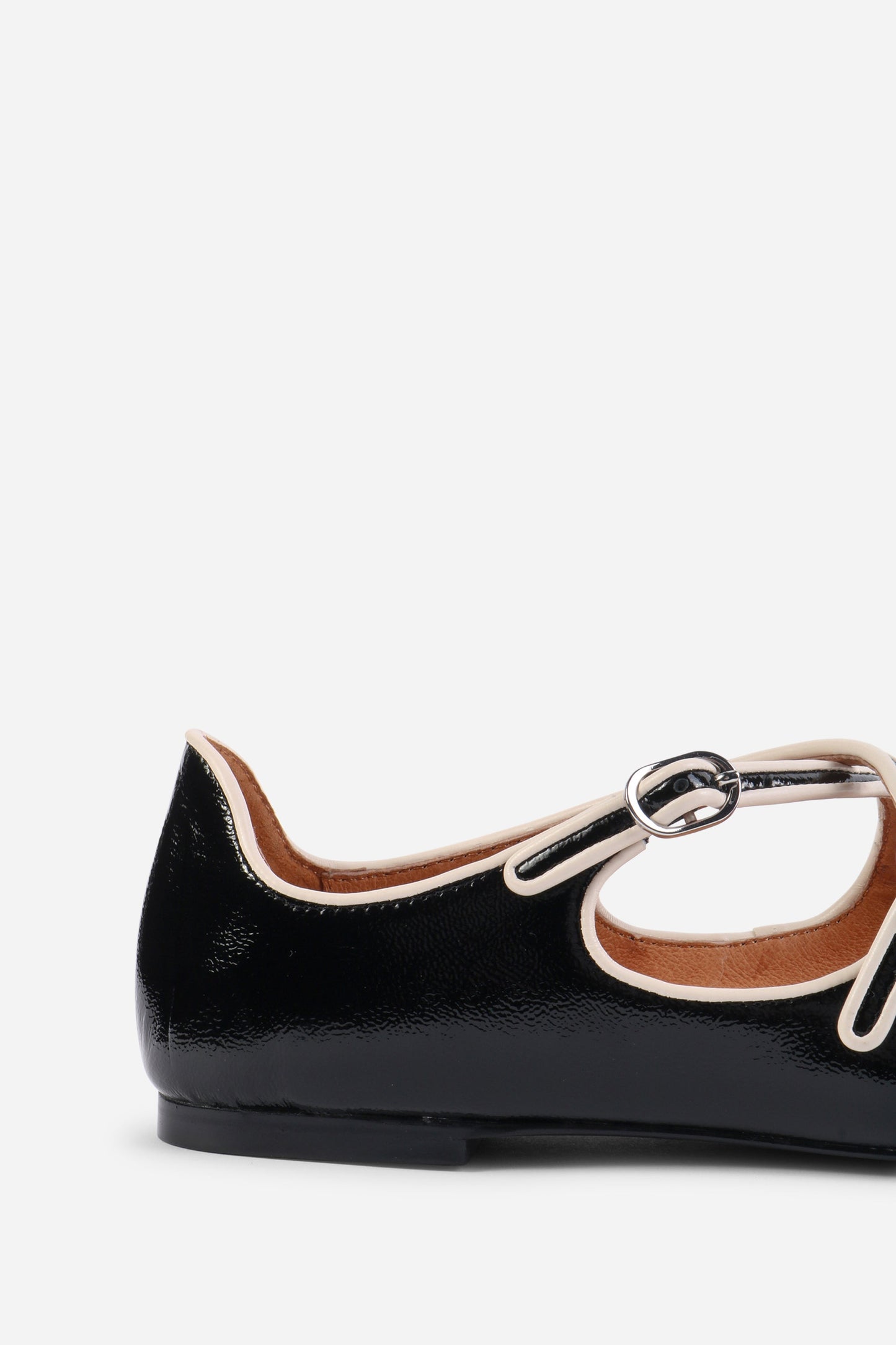 Intentionally Blank VANDAM MARY JANE BALLET FLAT