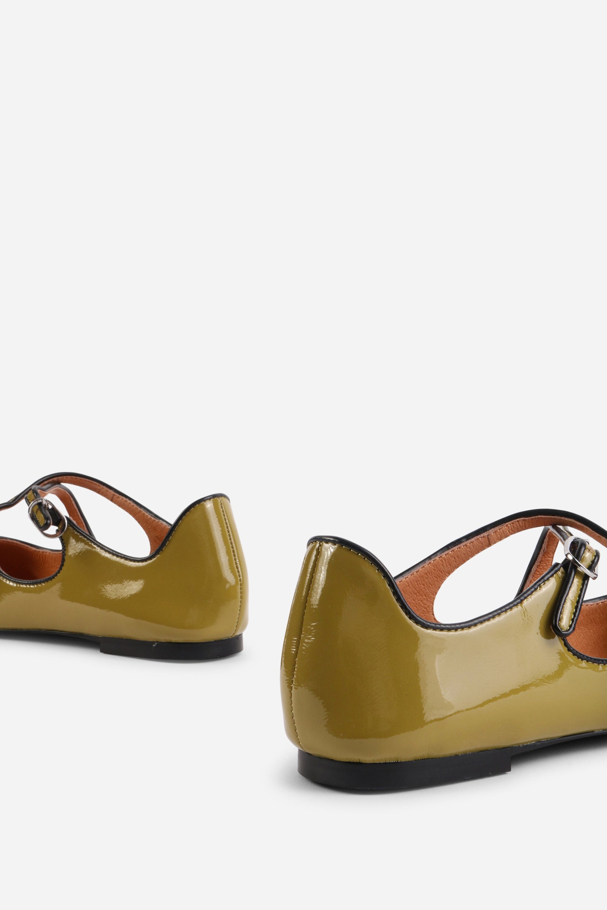 Intentionally Blank VANDAM MARY JANE BALLET FLAT