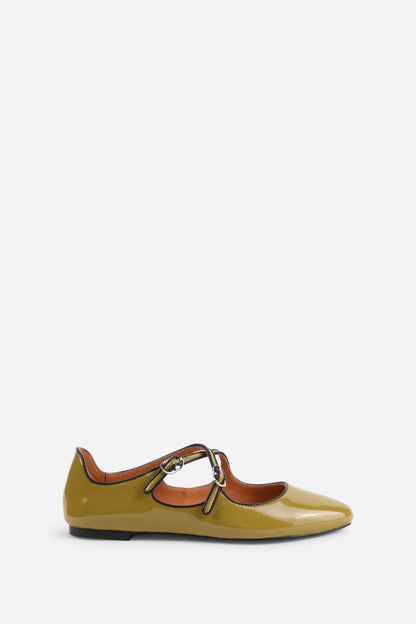 Intentionally Blank VANDAM MARY JANE BALLET FLAT