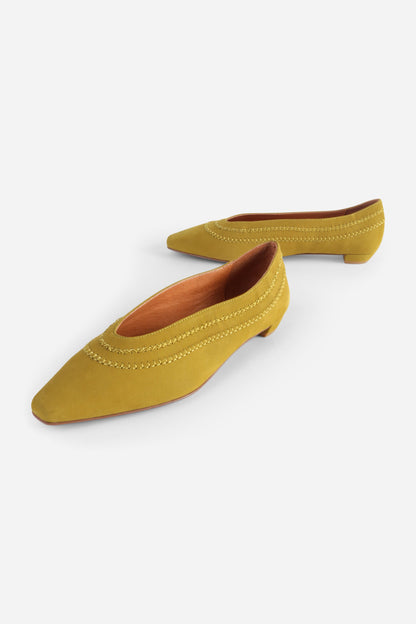 Intentionally Blank LOFTY SNIPPED TOE BALLET FLAT