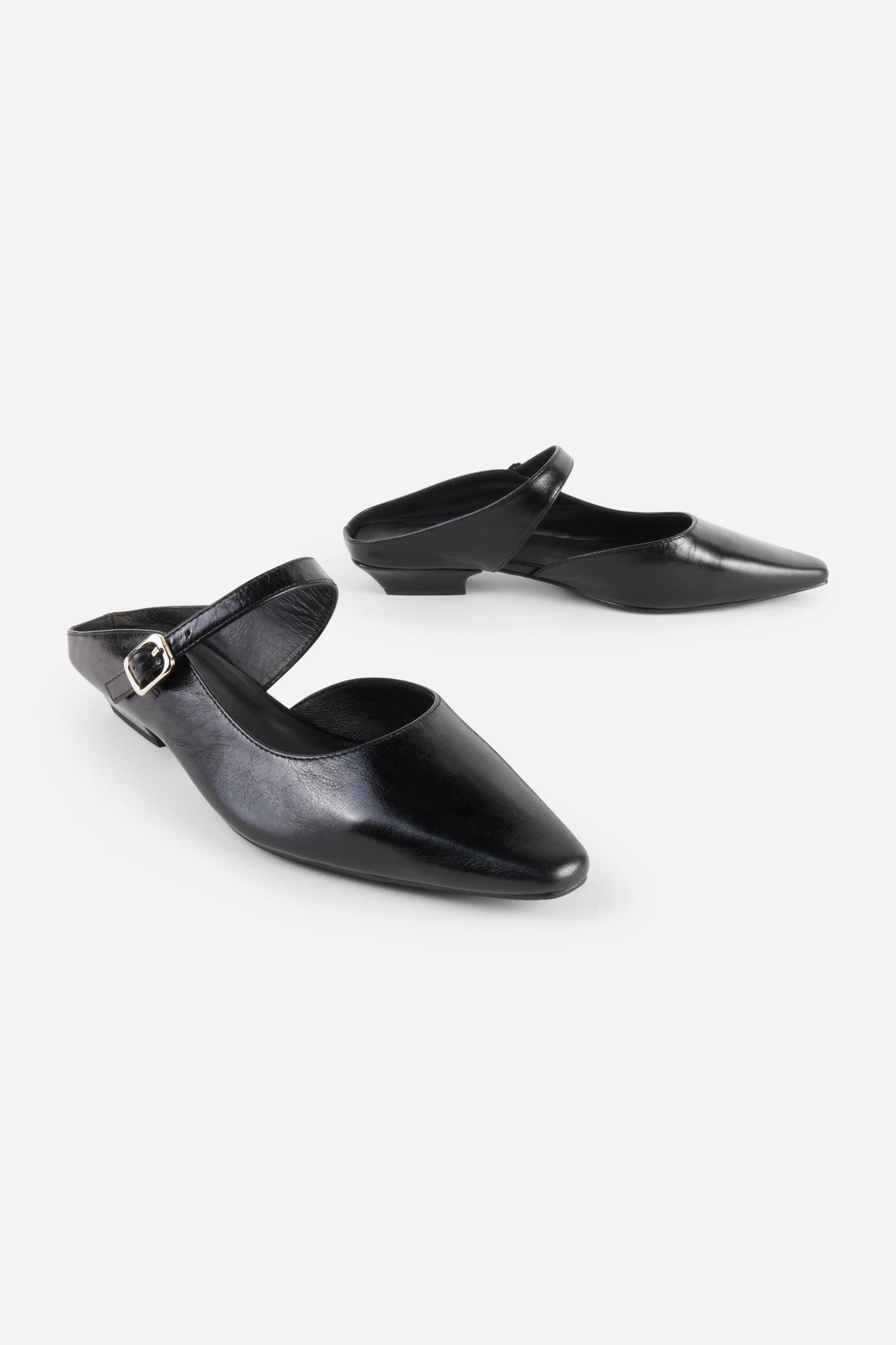 Intentionally Blank NONA LEATHER MARY JANE