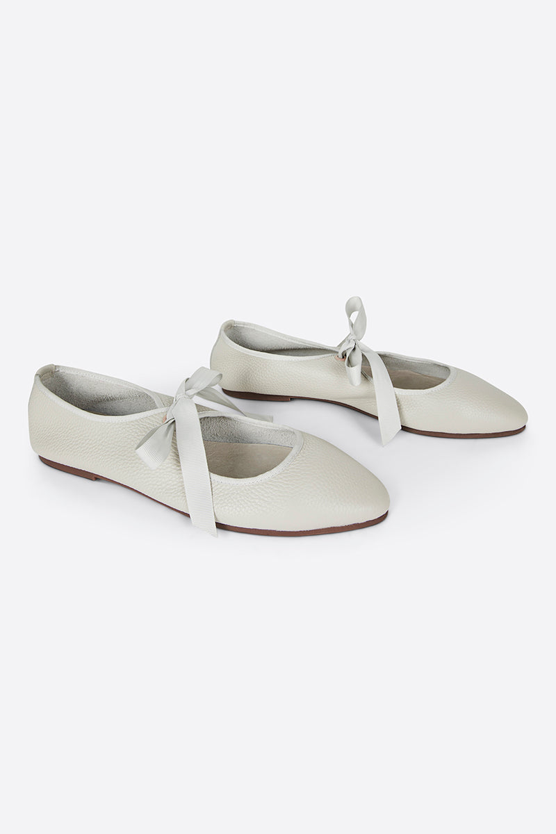 Intentionally Blank VALLEY BALLET FLAT
