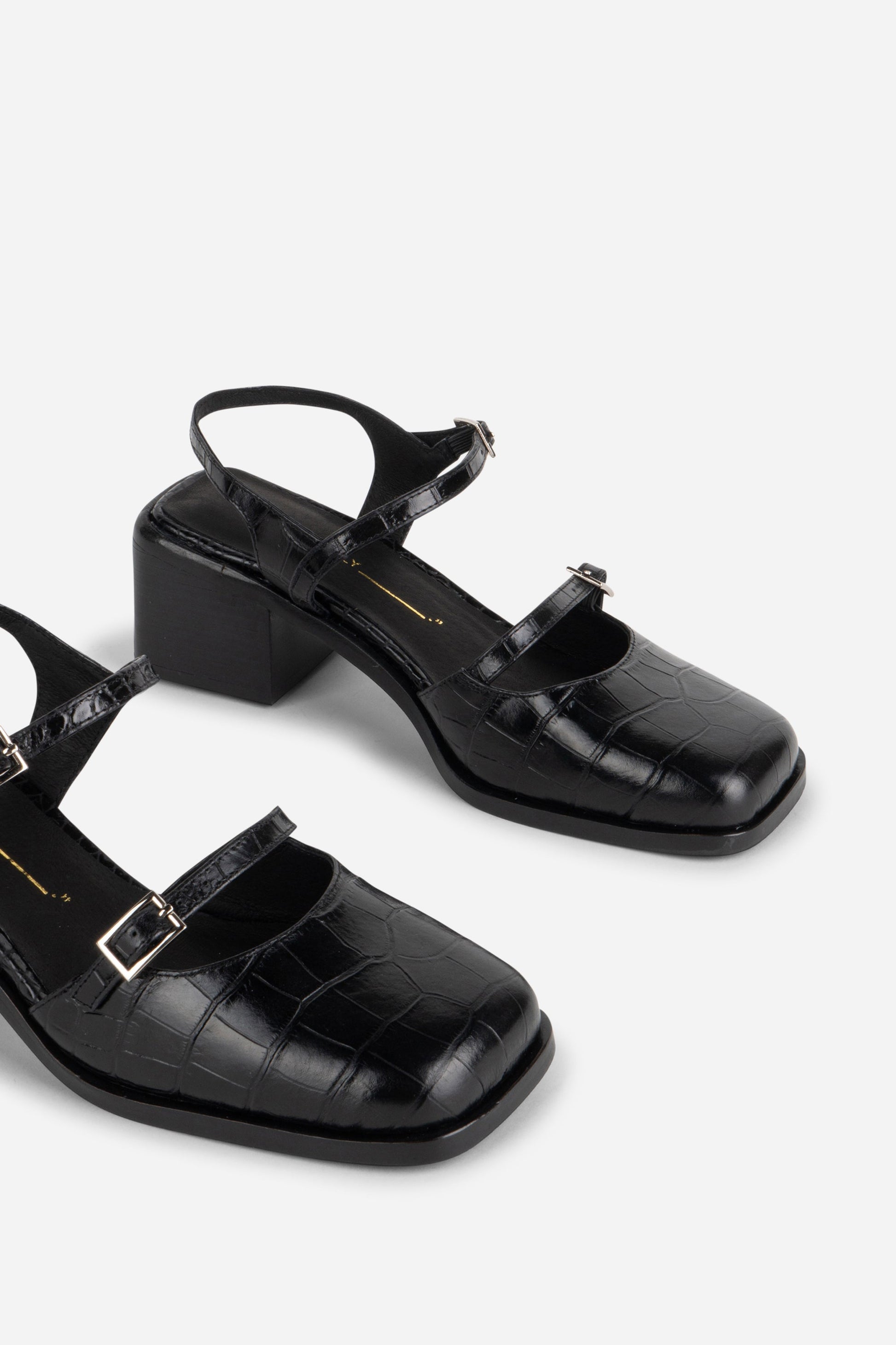 Intentionally Blank MITZI MARY JANE BLOCK HEEL