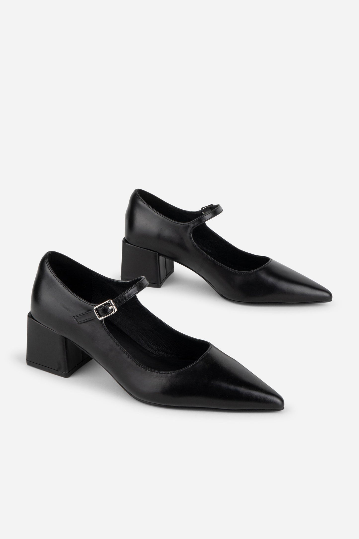 Intentionally Blank BOND LEATHER MARY JANE HEEL