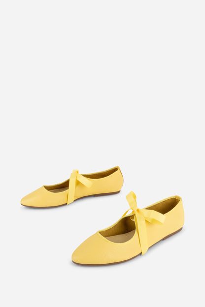 Intentionally Blank VALLEY BLACK SOLE BALLET FLAT