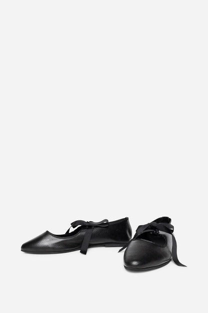 Intentionally Blank VALLEY BLACK SOLE BALLET FLAT