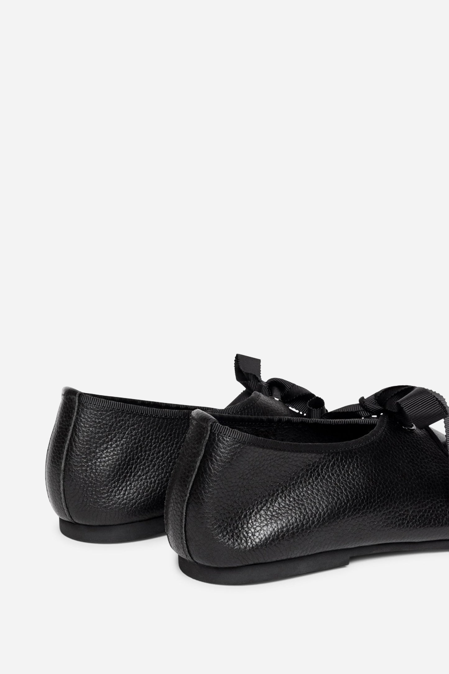 Intentionally Blank VALLEY BLACK SOLE BALLET FLAT