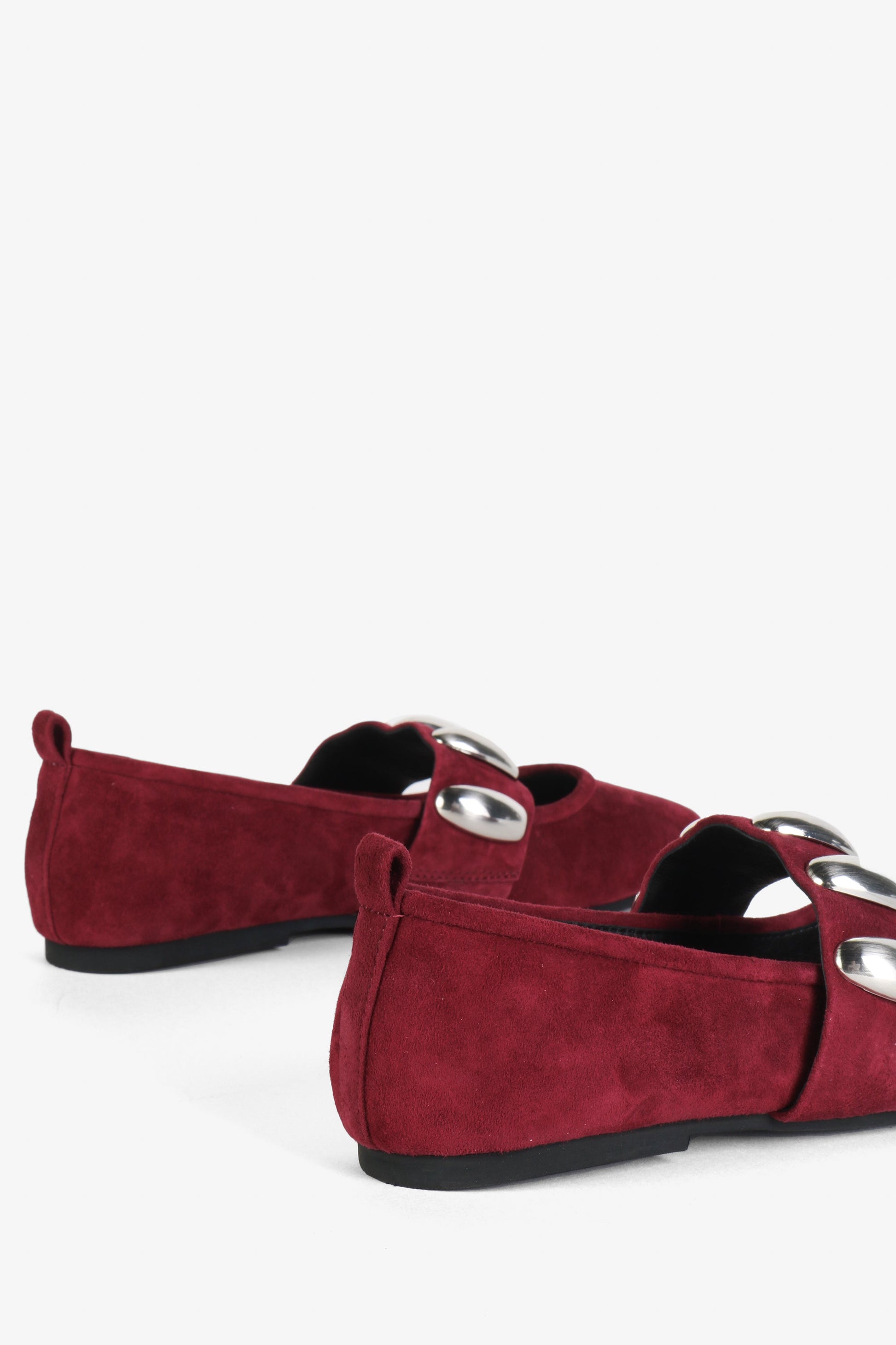 Intentionally Blank TONE OVERSIZED STUD MARY JANE FLAT