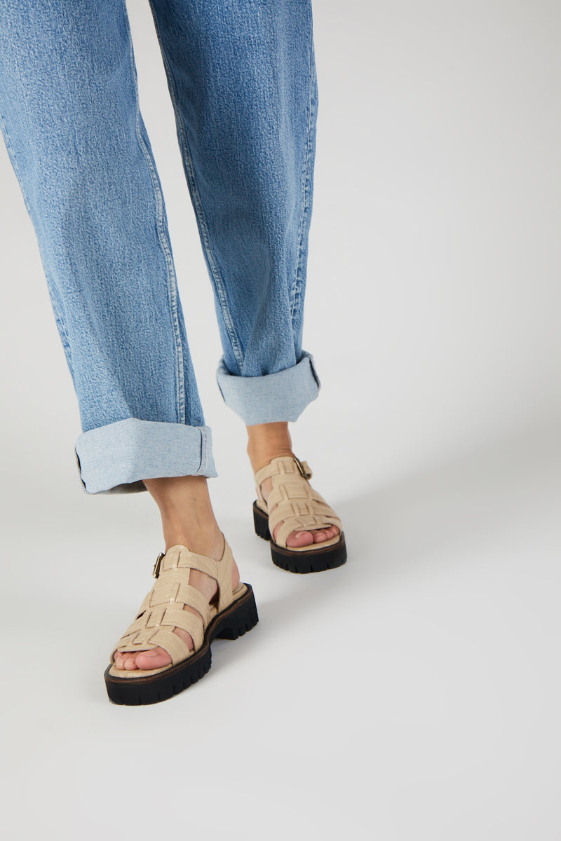 Intentionally Blank HADDIE DAD SANDAL