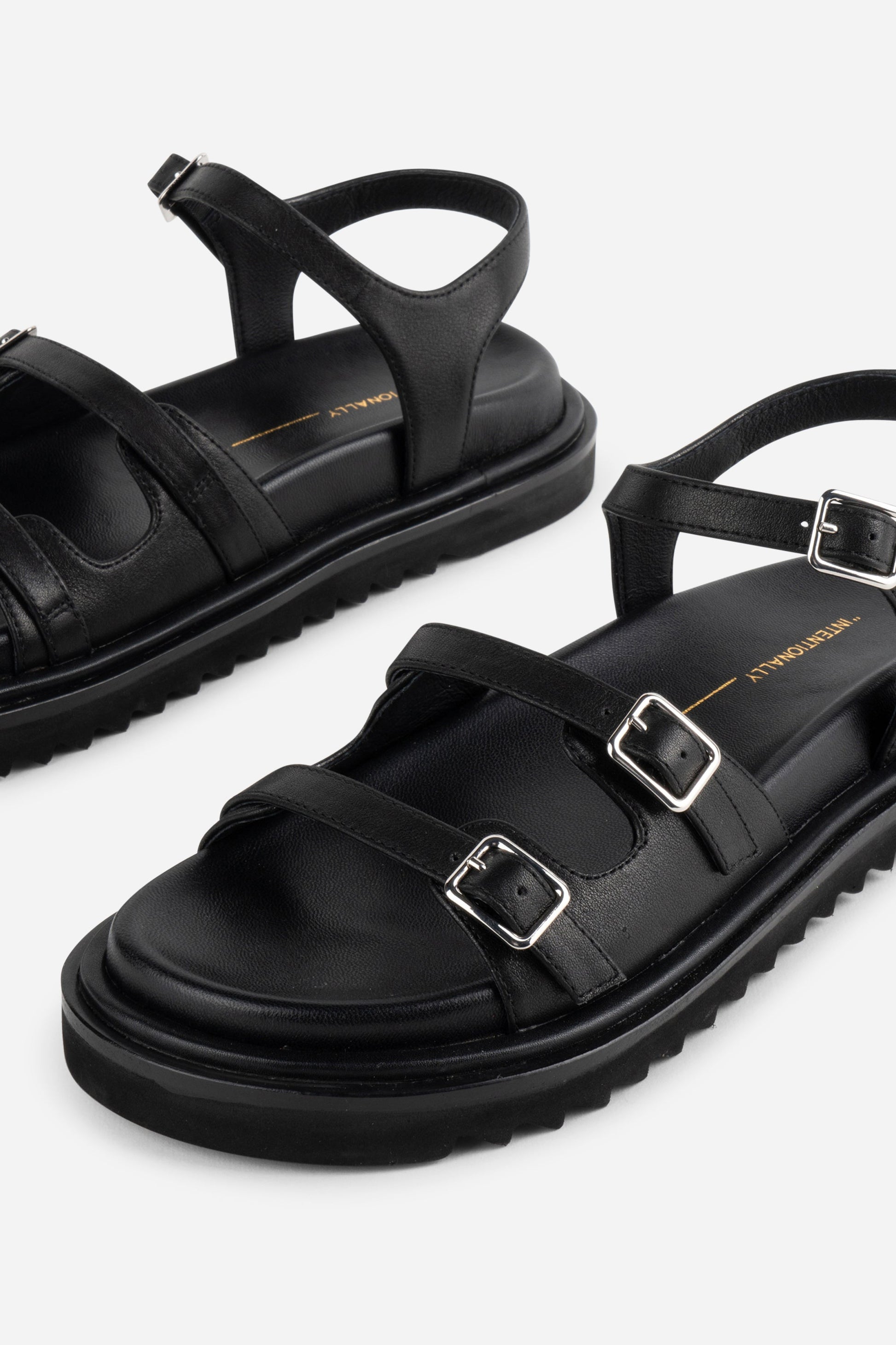 Intentionally Blank RICOYA LEATHER SANDAL