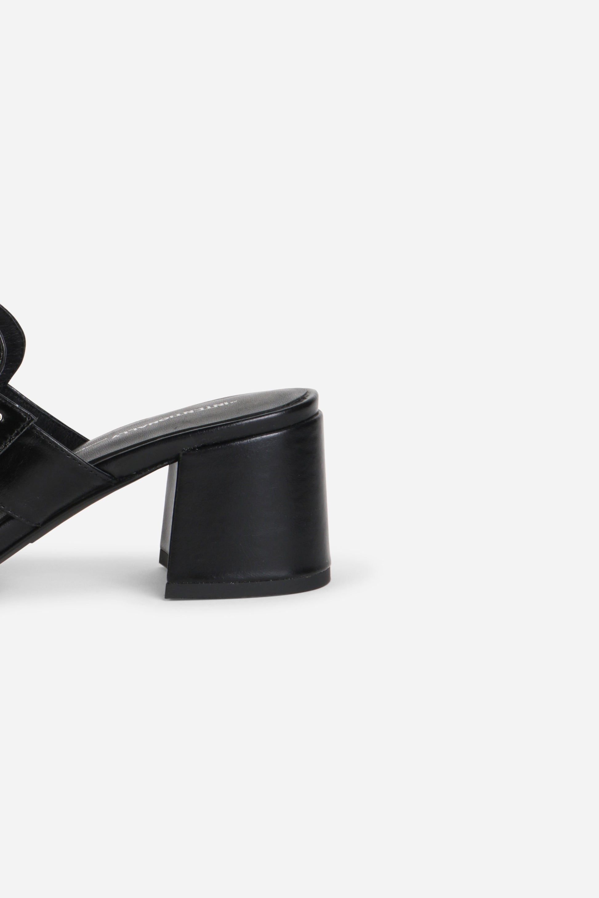 Intentionally Blank WYNONA THONG MULE HEEL