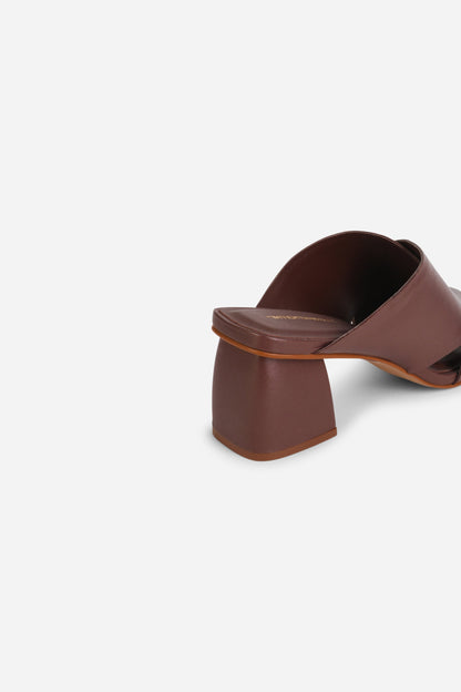 Intentionally Blank LEFTY MULE HEEL