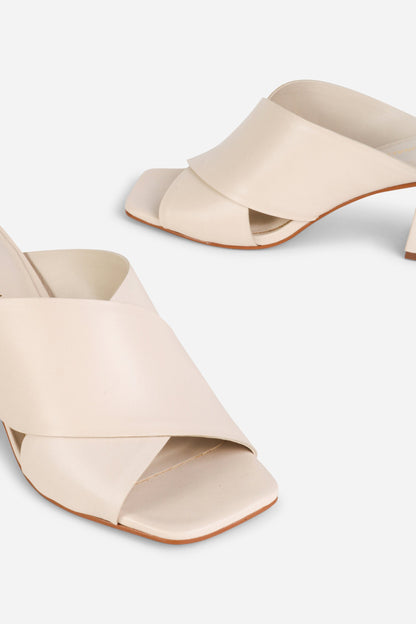 Intentionally Blank LEFTY MULE HEEL