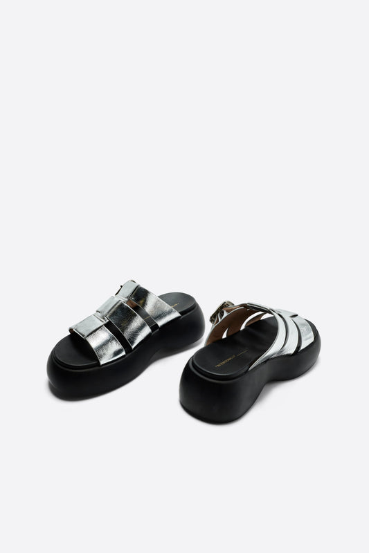 Intentionally Blank NELL METALLIC PLATFORM SANDAL