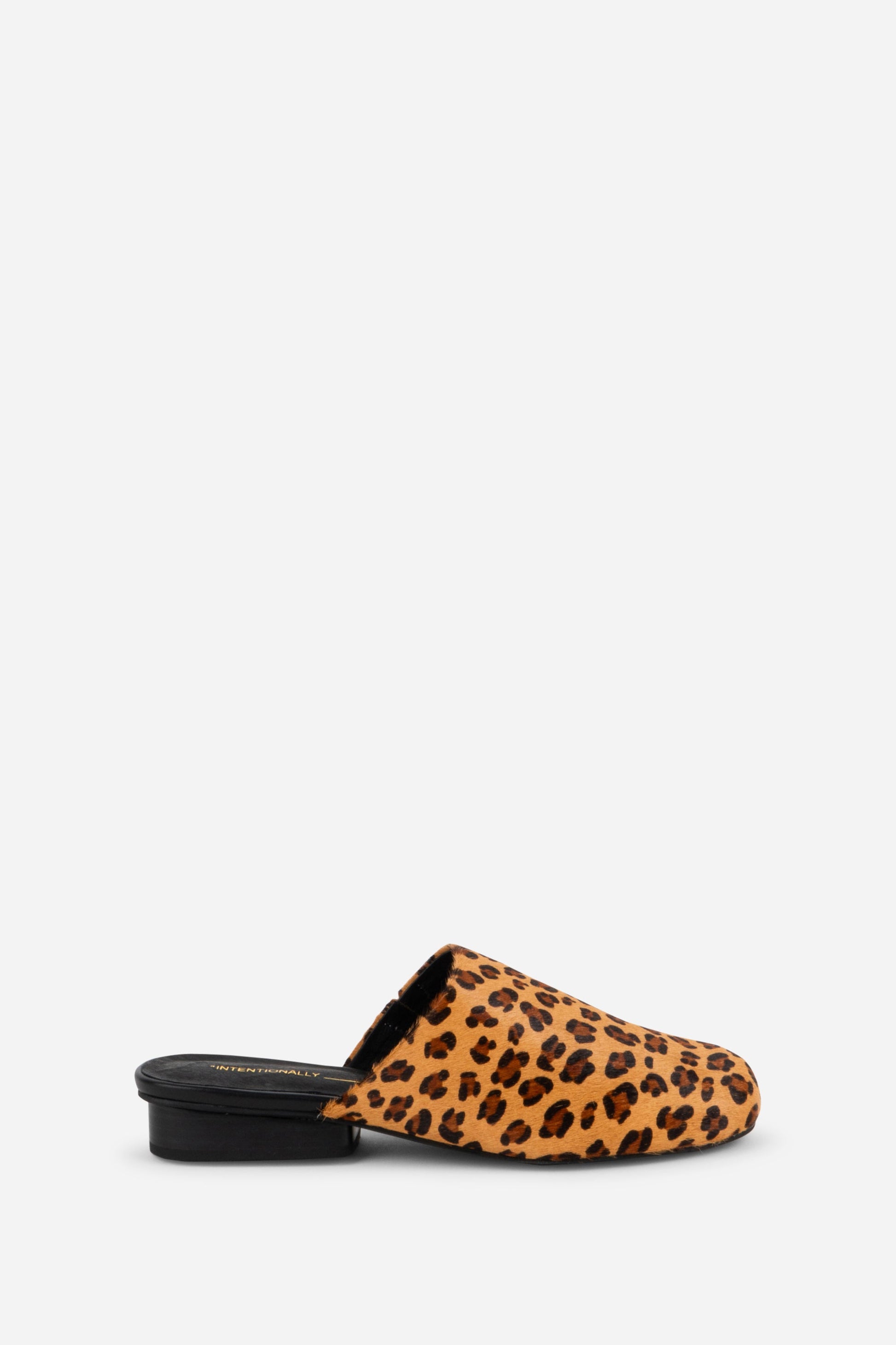 Intentionally Blank TOUCH COWHIDE SLIP ON