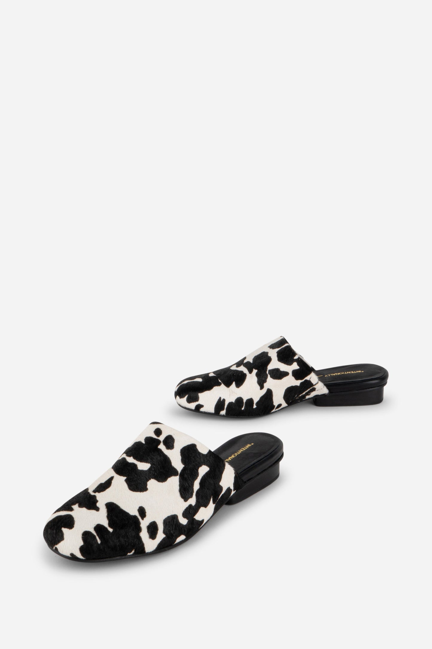 Intentionally Blank TOUCH COWHIDE SLIP ON