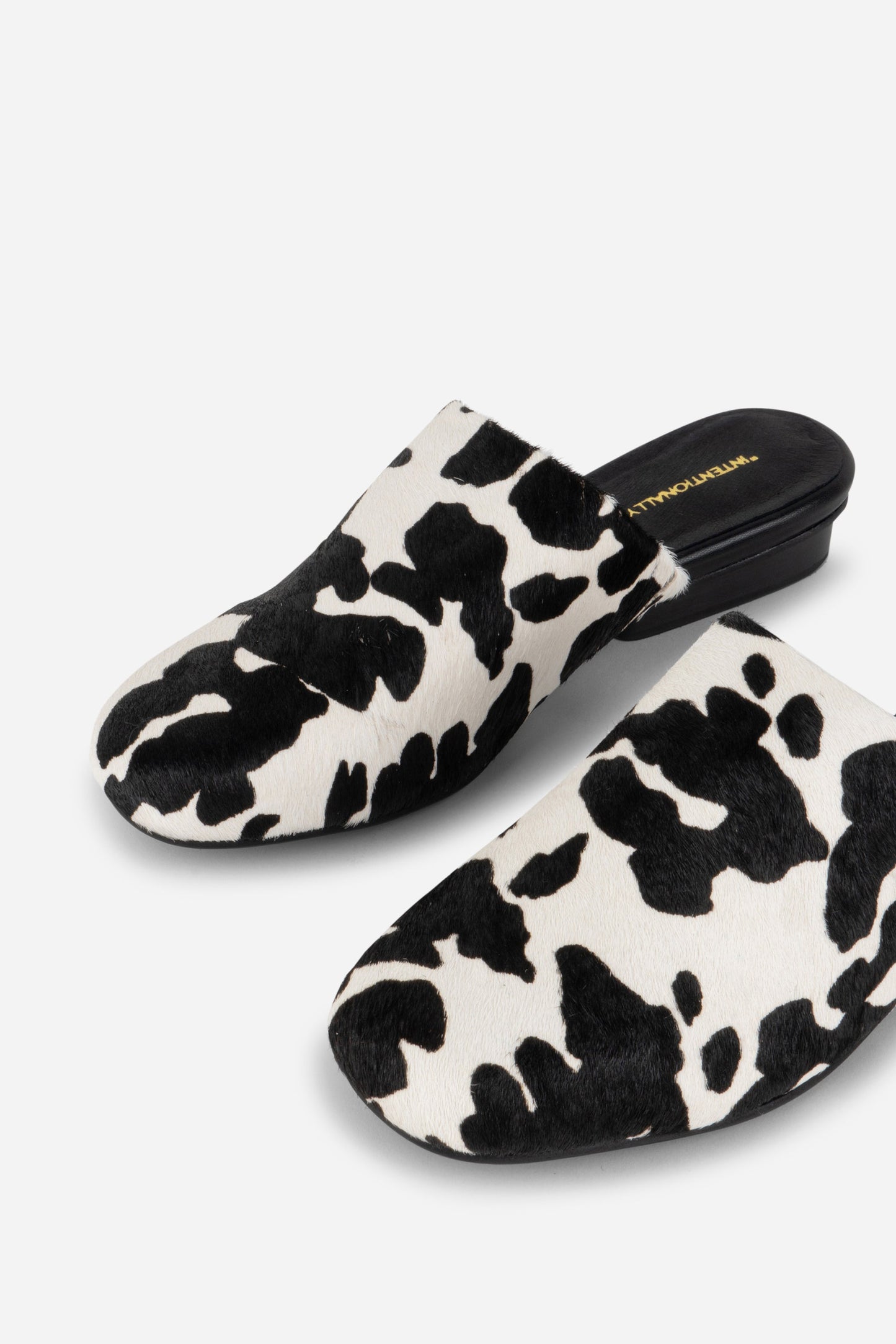 Intentionally Blank TOUCH COWHIDE SLIP ON