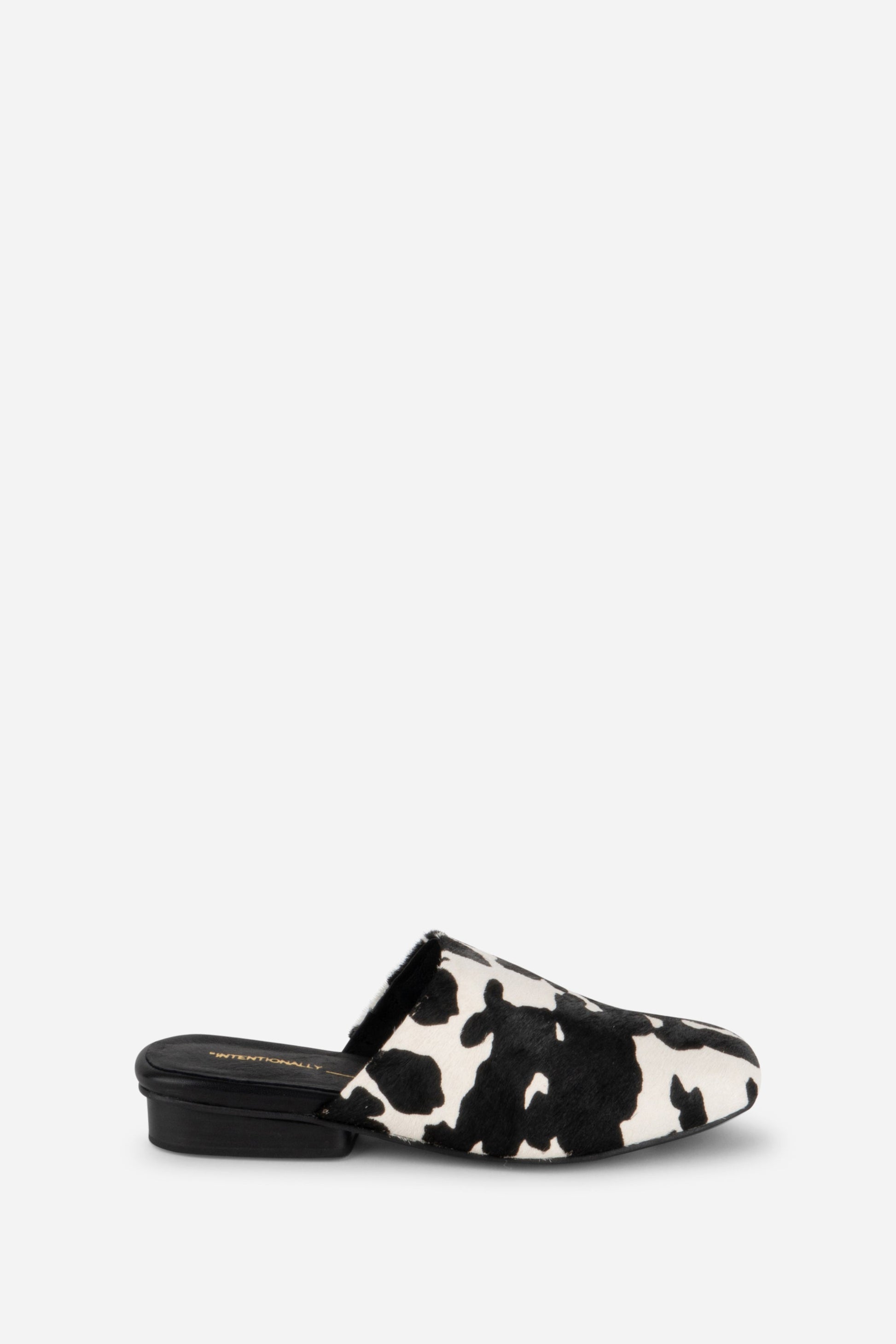 Intentionally Blank TOUCH COWHIDE SLIP ON