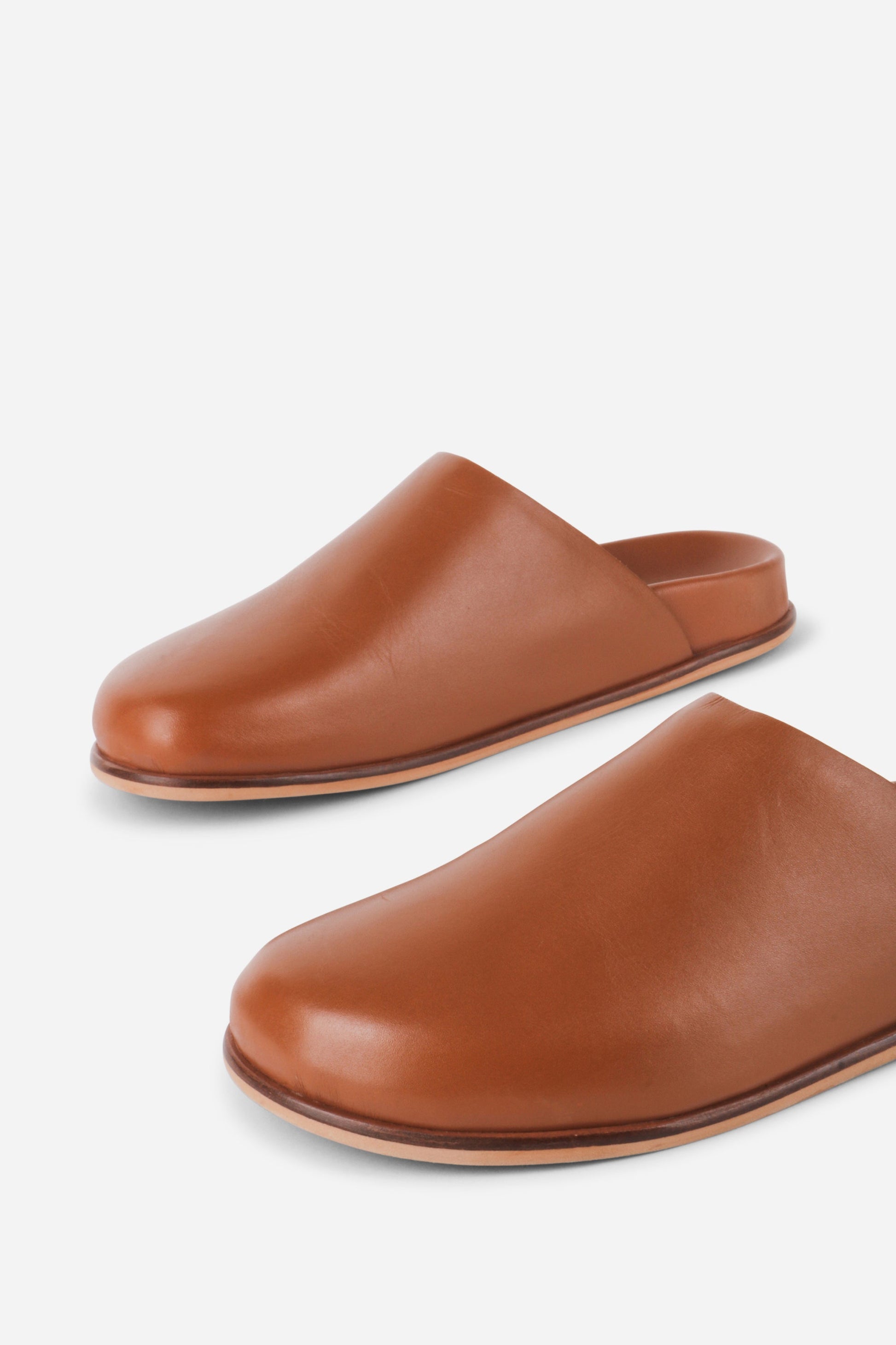 Intentionally Blank AGATHA LEATHER SLIP ON MULE