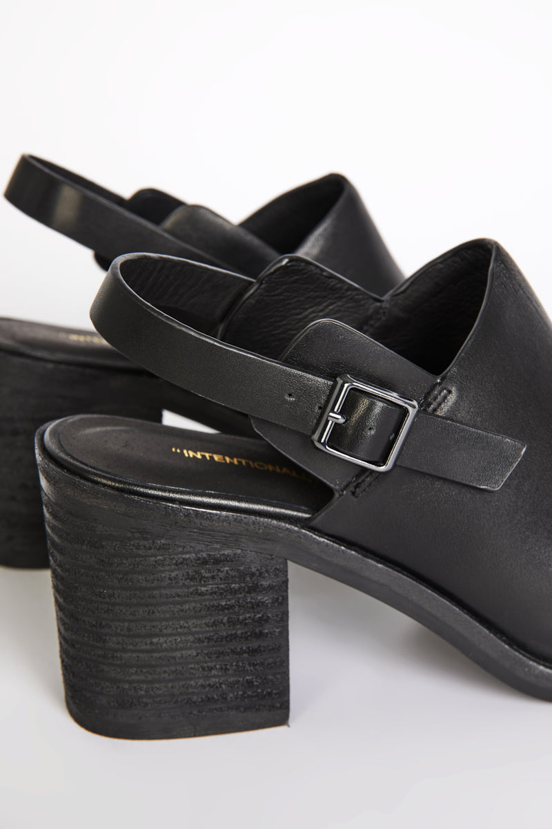 Intentionally Blank HONCHO MULE BLACK SOLE