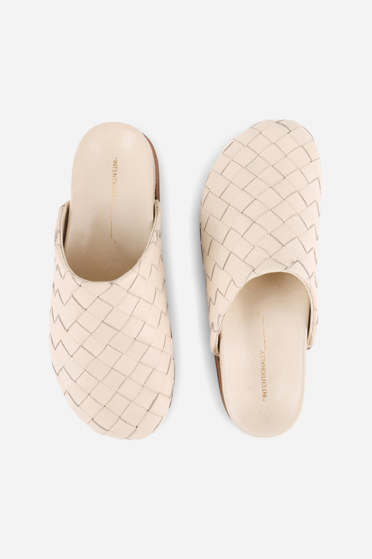 Intentionally Blank AGGIE LEATHER SLIP ON MULE