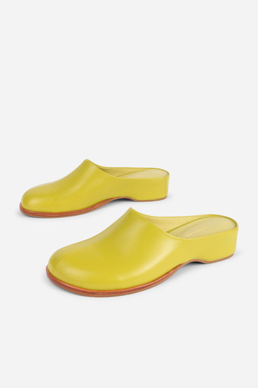 Intentionally Blank SHIFT LEATHER BUBBLE CLOG