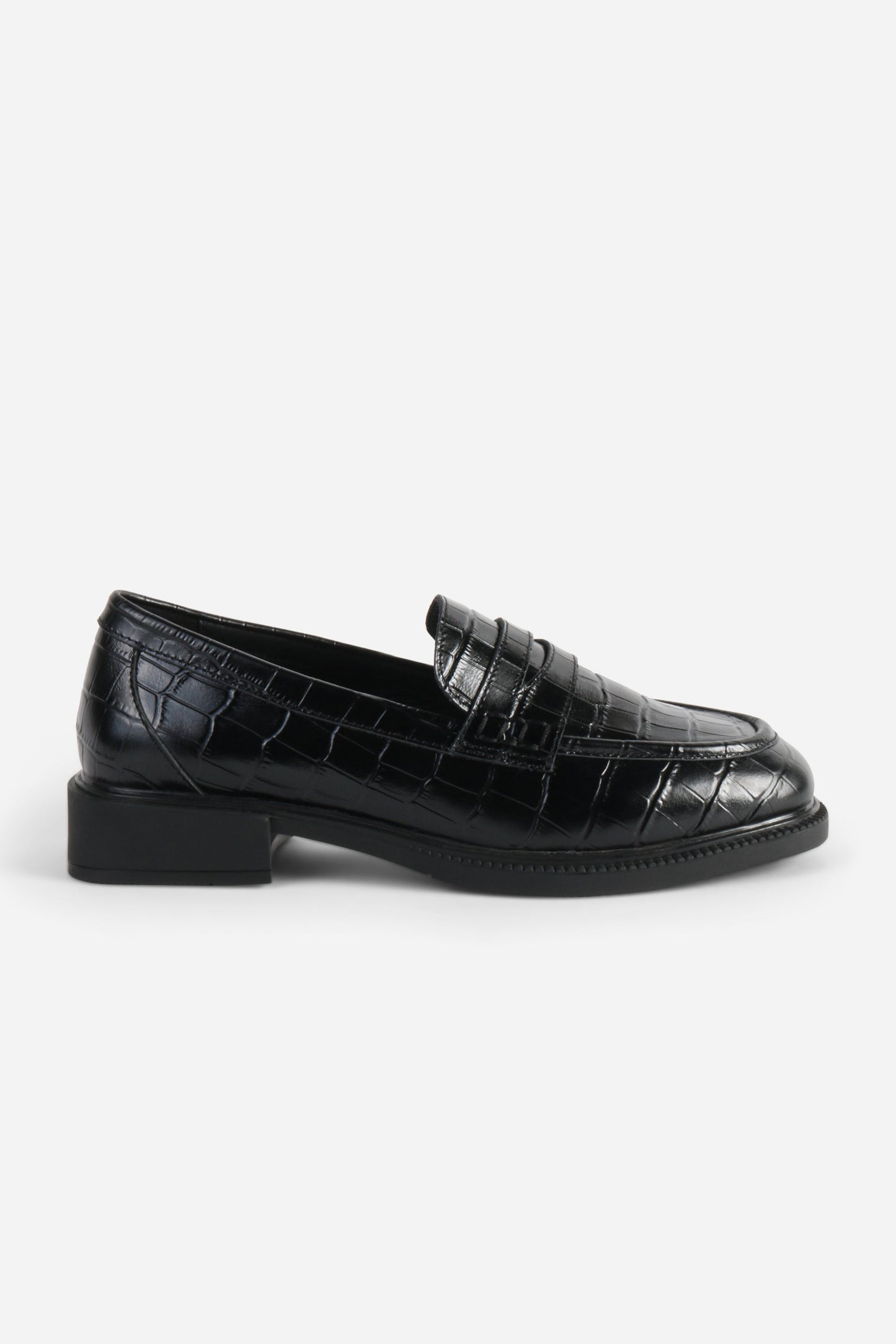 Intentionally Blank MARBLEHEAD PENNY LOAFER