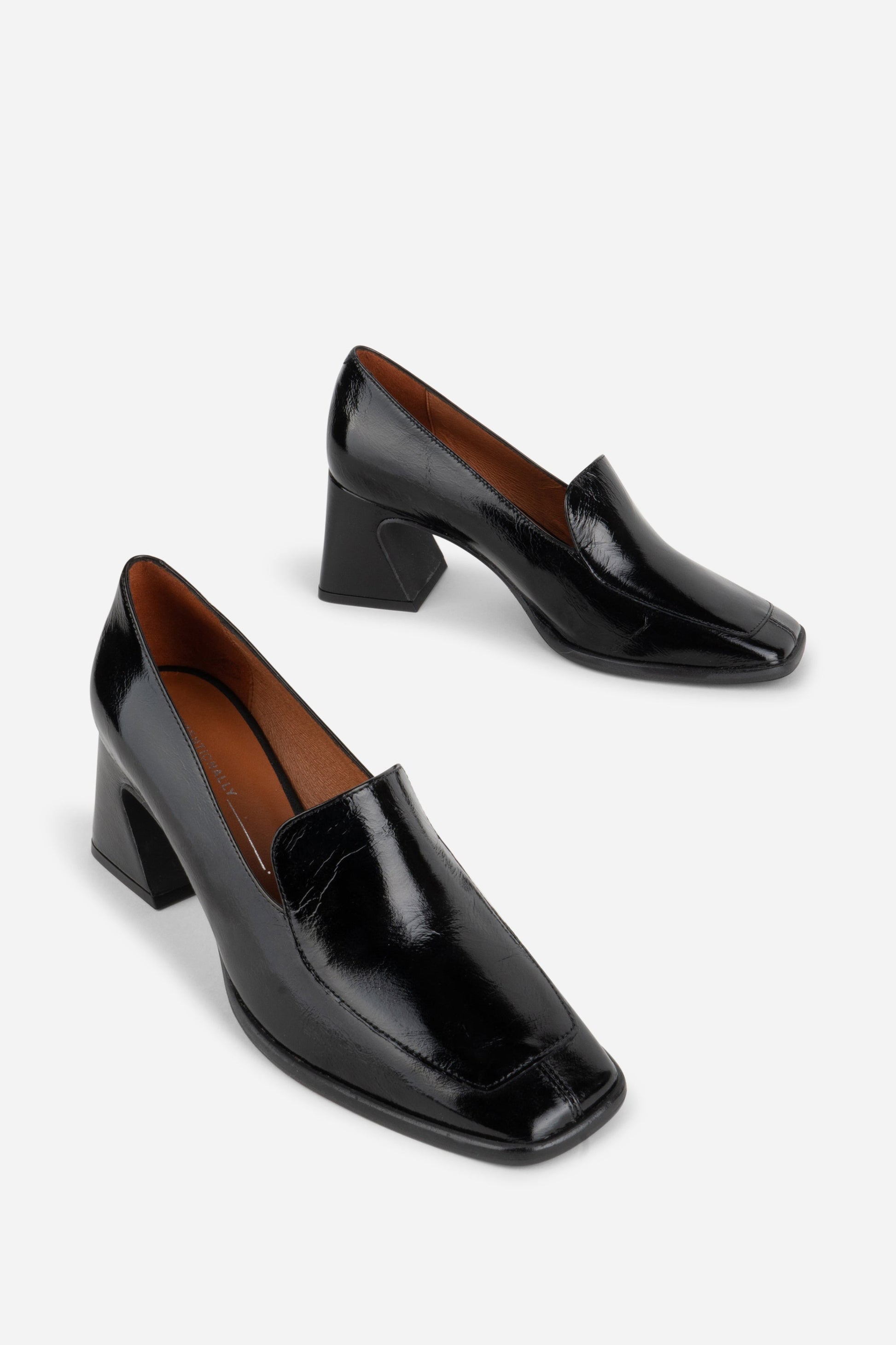 Intentionally Blank MOSA HEELED LOAFER
