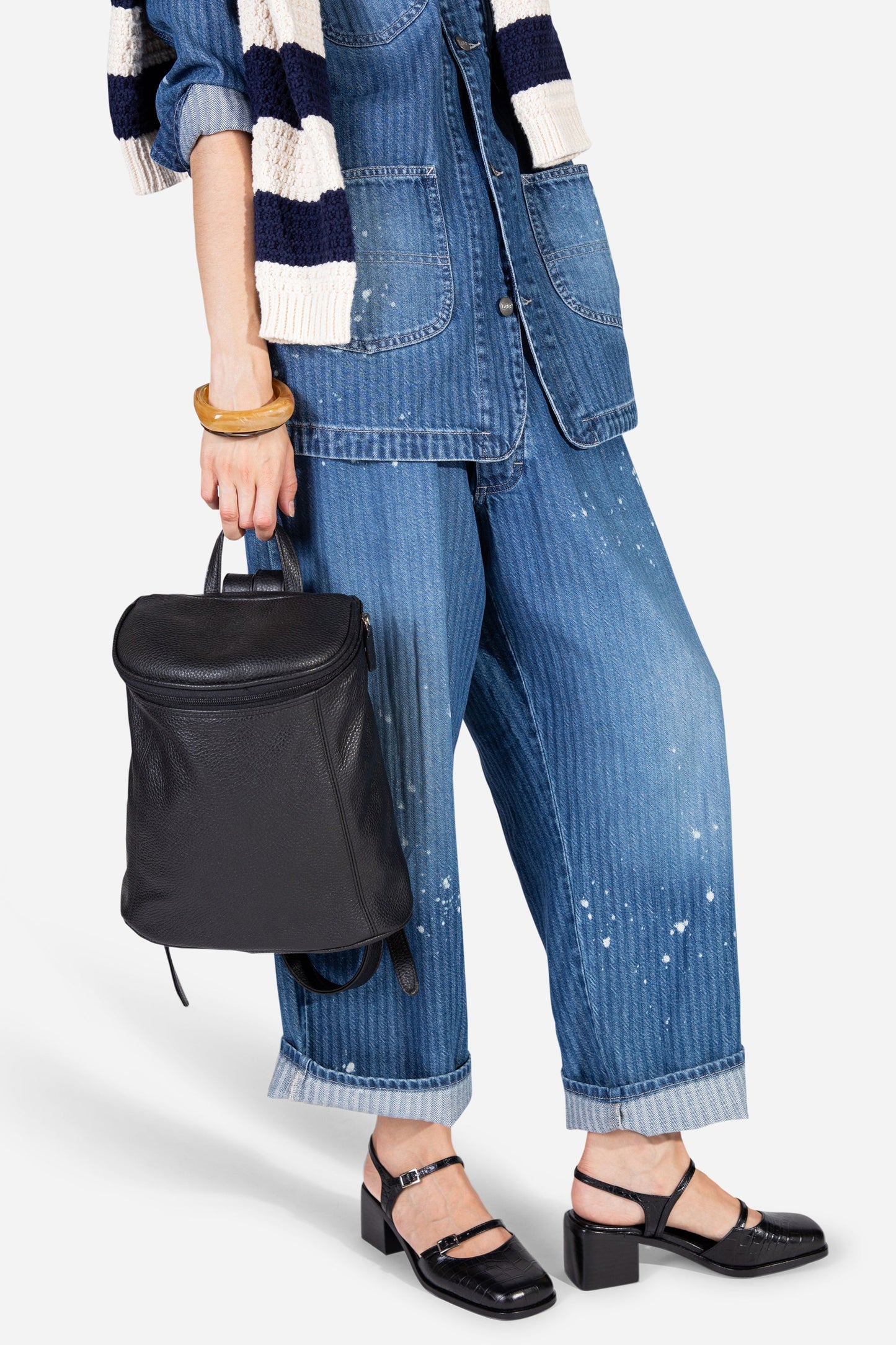 Intentionally Blank OREGON LEATHER BACKPACK
