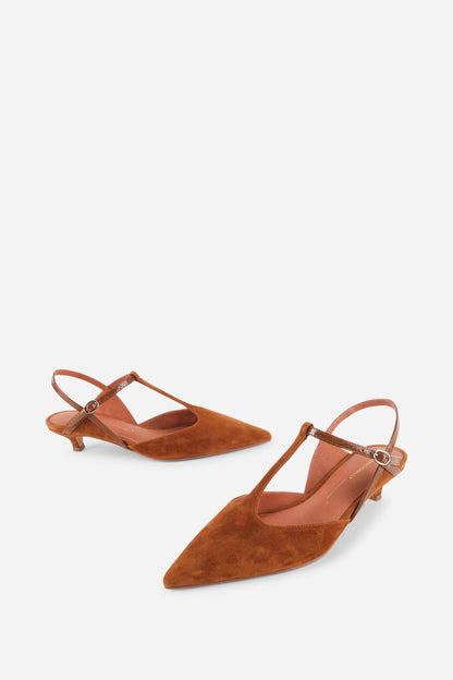 Intentionally Blank BBGIRL KITTEN HEEL PUMP