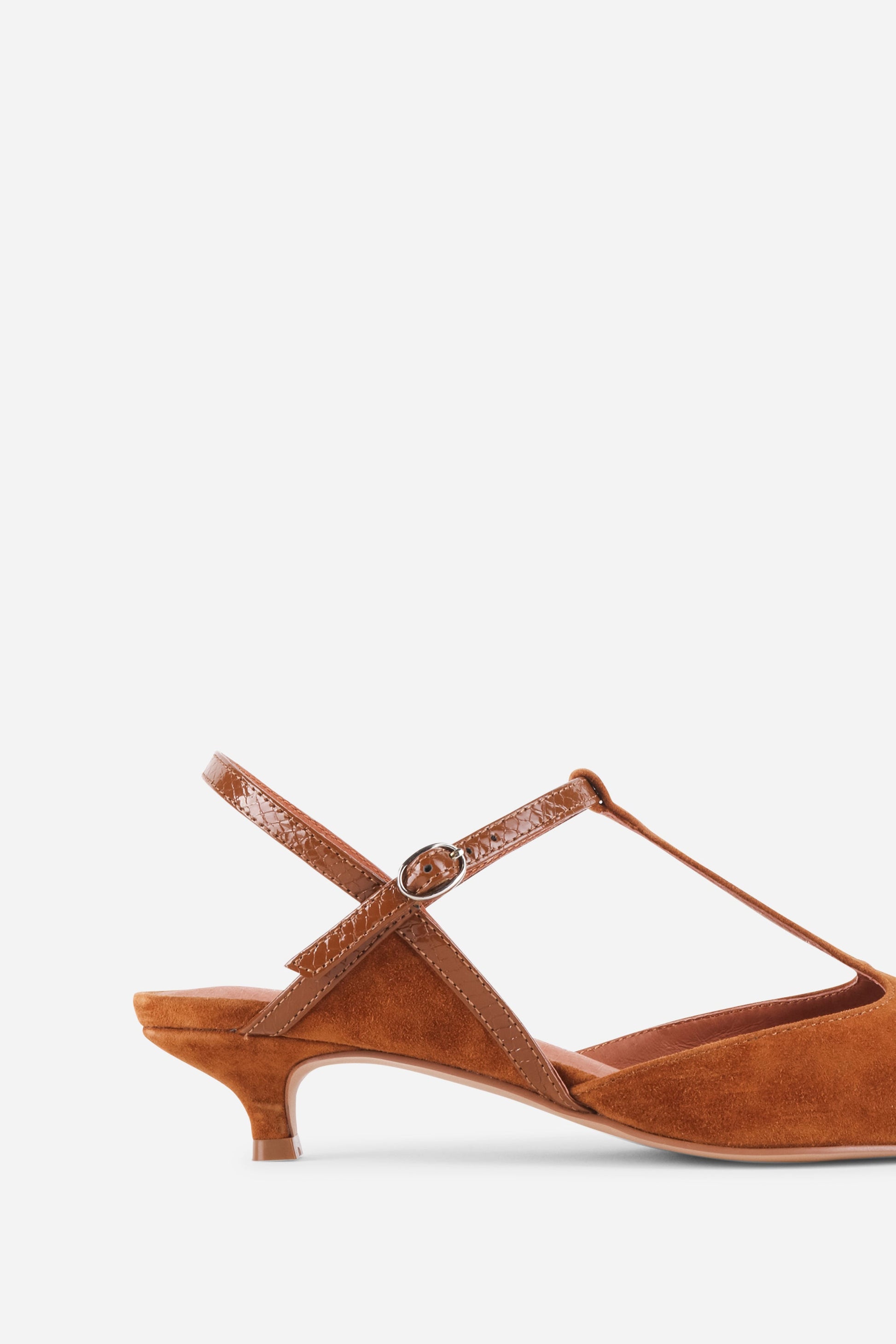 Intentionally Blank BBGIRL KITTEN HEEL PUMP