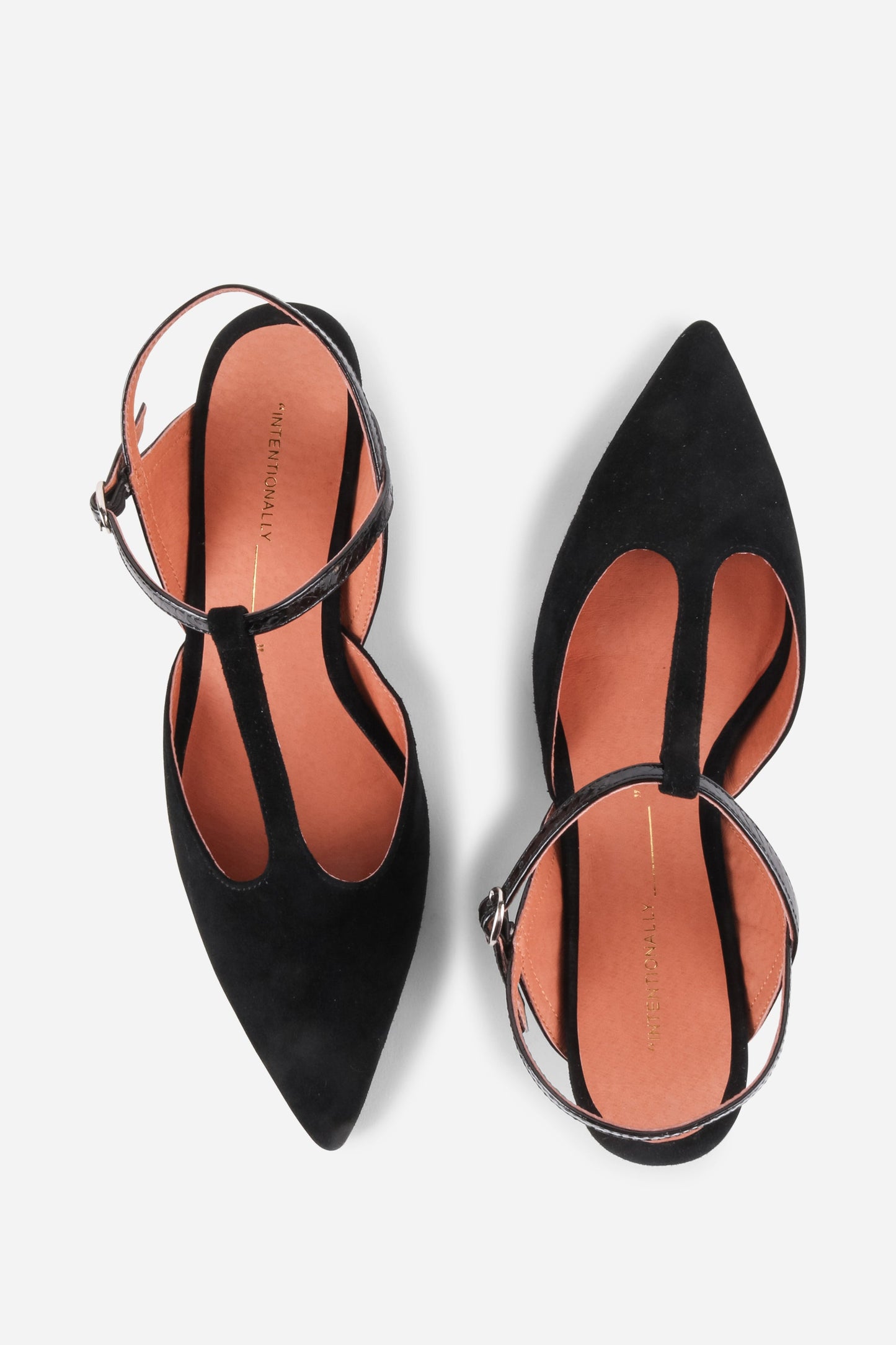 Intentionally Blank BBGIRL KITTEN HEEL PUMP