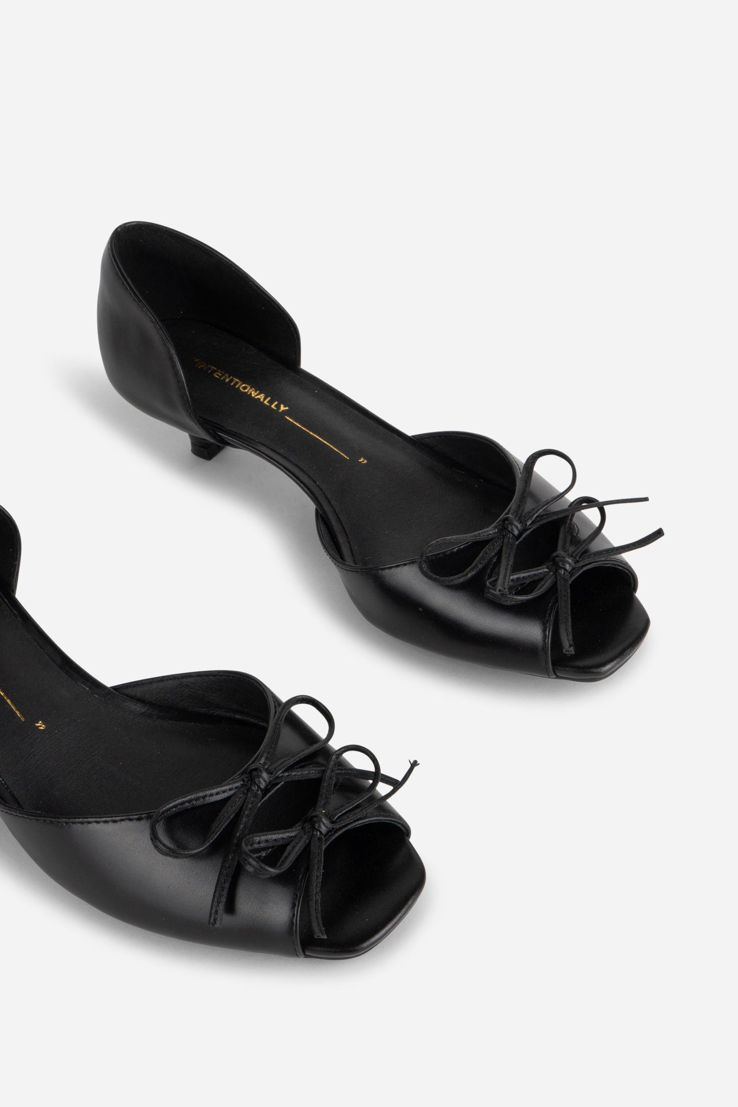Intentionally Blank CAROL PEEP TOE KITTEN HEEL
