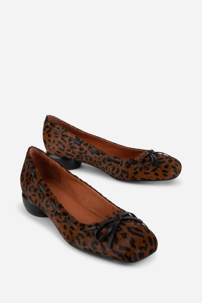 Intentionally Blank SIA CALF HAIR FLAT