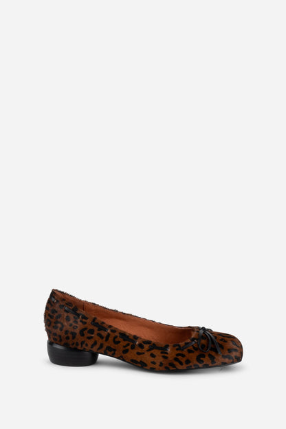 Intentionally Blank SIA CALF HAIR FLAT