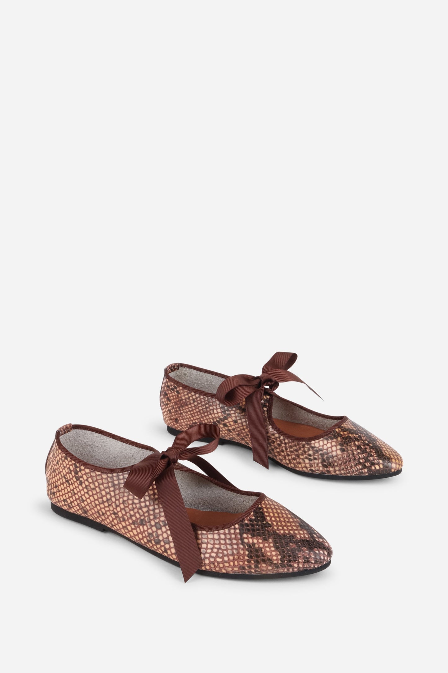 BROWN,5