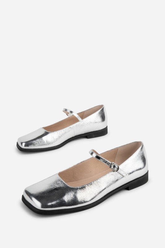 Intentionally Blank SATURN SQUARE TOE MARY JANE