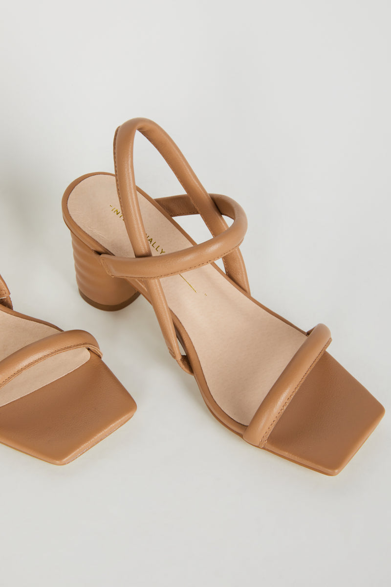 Intentionally Blank KIFTON LEATHER HEEL