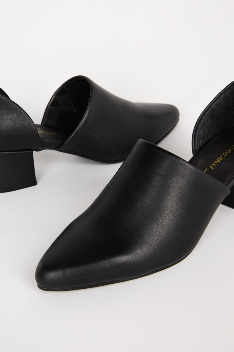 Intentionally Blank PERF-HI HEEL