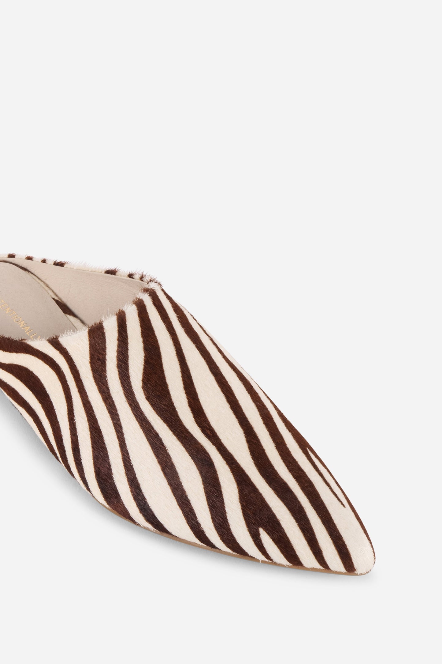 Intentionally Blank MAJOR COWHIDE FLAT MULE