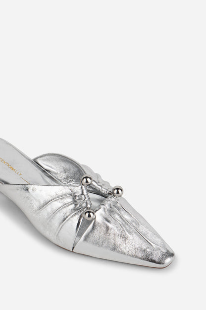 Intentionally Blank NOAH PIERCED MULE