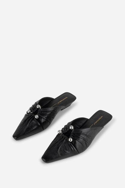 BLACK,5