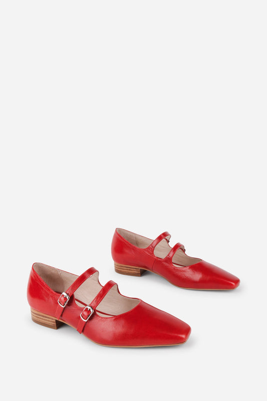 Intentionally Blank CALCULATED LEATHER MARY JANE FLAT