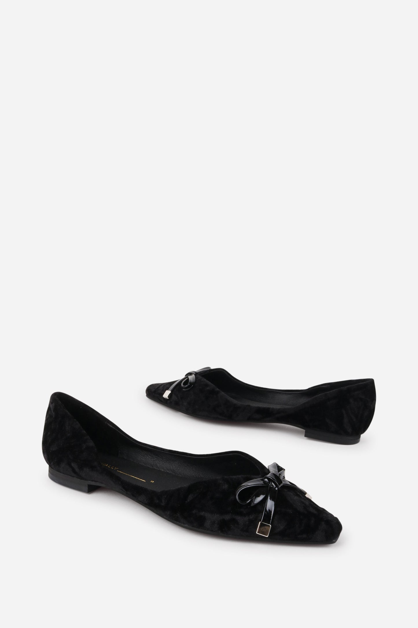 Intentionally Blank CECILIA VELVET BALLET FLAT