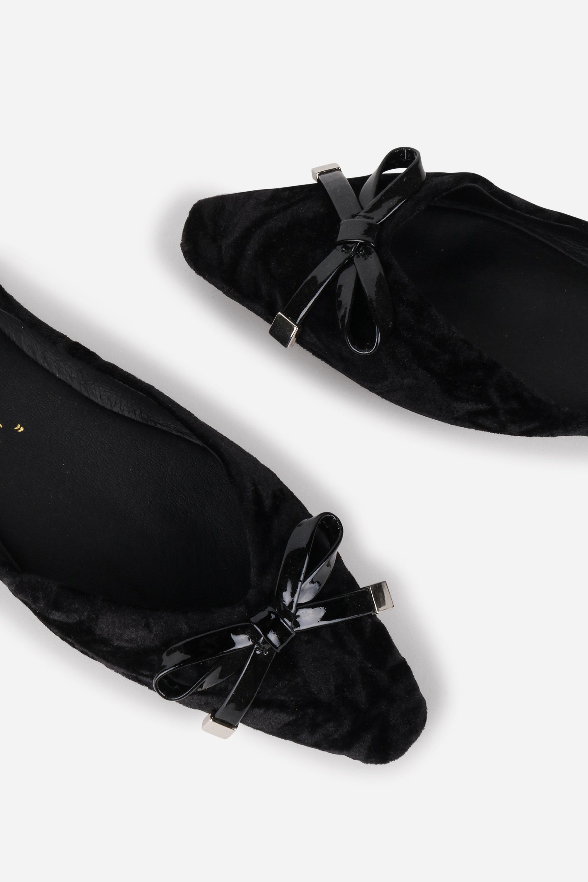 Intentionally Blank CECILIA VELVET BALLET FLAT