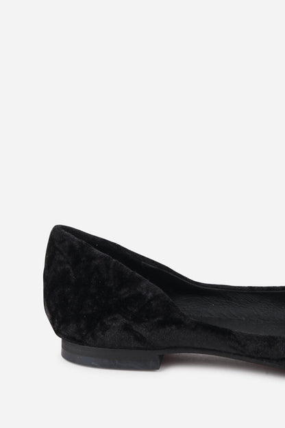 Intentionally Blank CECILIA VELVET BALLET FLAT