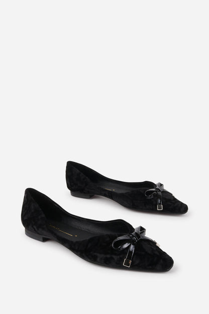 BLACK,5