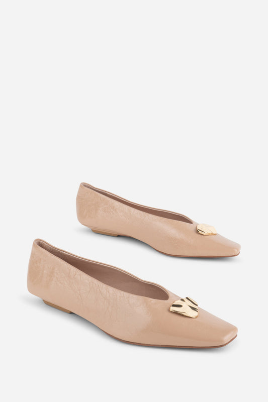 Intentionally Blank CELDA CRINKLE PATENT FLAT