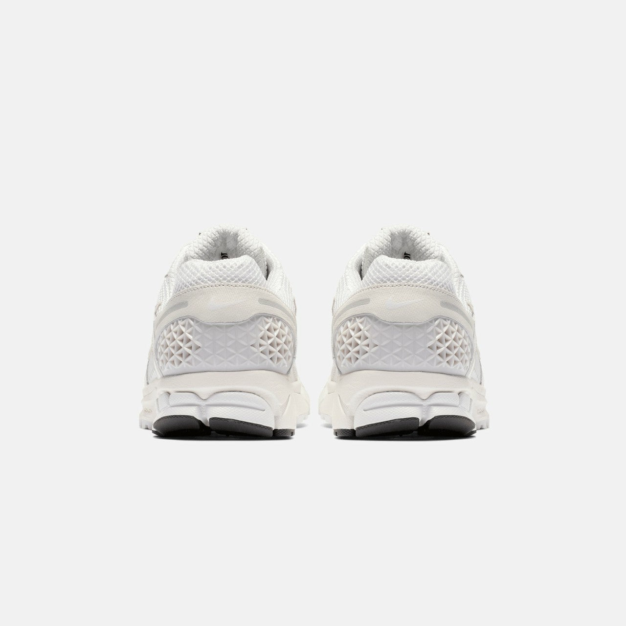 Men Kith Nike Zoom Vomero 5 SP - Vast Grey / Black / Sail