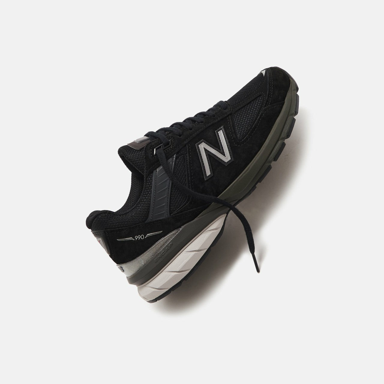Men Kith New Balance Made in USA 990v5 - Black / Silver